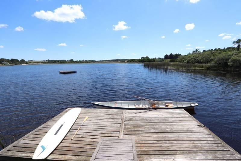 Espectacular chacra sobre la laguna escondida en José Ignacio 